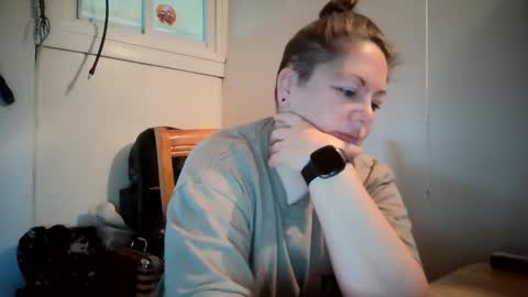 Bella online show from 21, 10, 2025