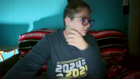 Bella online show from 26, 10, 2025