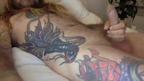 Snapshot of hippybiker chatting on 2, 12, 2024 hippybiker online show from 2, 12, 2024