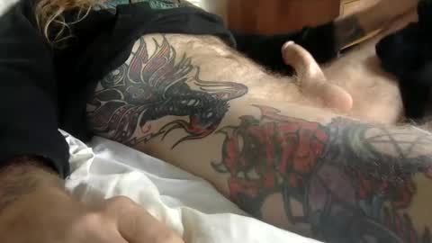 Snapshot of hippybiker chatting on 23, 12, 2024 hippybiker online show from 23, 12, 2024