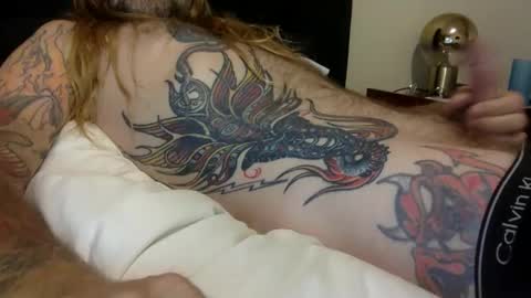 Snapshot of hippybiker chatting on 29, 10, 2025 hippybiker online show from 29, 10, 2025