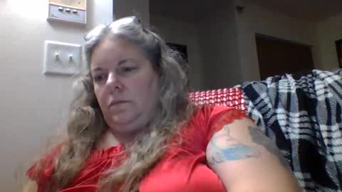 hippysnewhere online show from 8, 6, 2026