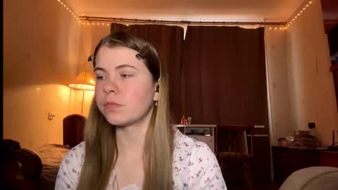 I am Amy ntmu Lets hit 10 Thumbs Up together online show from 18, 1, 2026