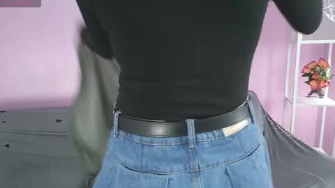 hiyakasudere_ online show from 25, 11, 2025