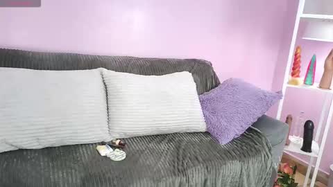 hiyakasudere_ online show from 26, 11, 2025