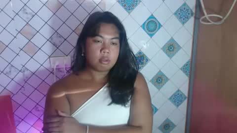 Snapshot of hoelylayla chatting on 16, 2, 2026 Layla3 online show from 16, 2, 2026