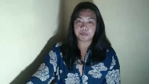 Snapshot of hoelylayla chatting on 8, 3, 2026 Layla3 online show from 8, 3, 2026