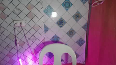 Snapshot of hoelylaylia chatting on 19, 2, 2026 Laylia3 online show from 19, 2, 2026