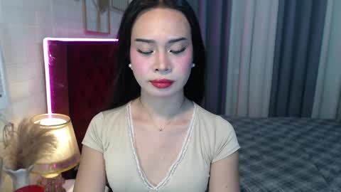 hoelymolly online show from 21, 4, 2026