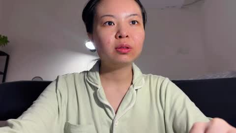 Snapshot of hola_sunflower chatting on 12, 4, 2026 amy online show from 12, 4, 2026