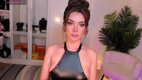 Ms. Laura online show from 2, 2, 2025