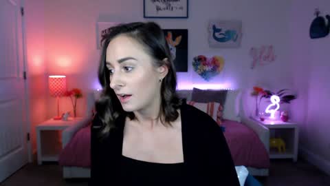 Holi Hurricane online show from 7, 2, 2026