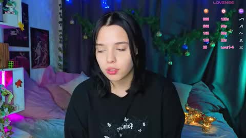 Lux online show from 5, 12, 2025