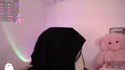 Snapshot of holly_16 chatting on 12, 9, 2025 holly_16 online show from 12, 9, 2025