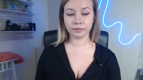 Holly online show from 13, 12, 2024