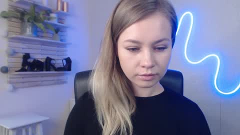 Holly online show from 16, 1, 2025