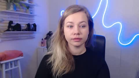 Holly online show from 28, 1, 2025