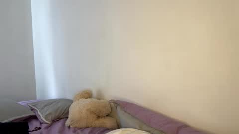 Snapshot of hollykoff chatting on 7, 10, 2025 space online show from 7, 10, 2025