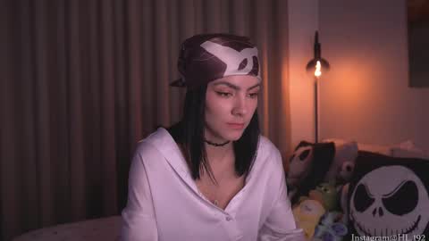 Holly Linder online show from 5, 10, 2025