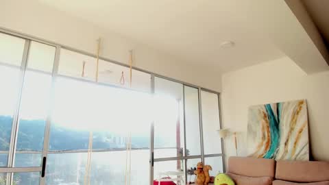 hollyshit_ online show from 8, 12, 2024