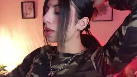 holly online show from 26, 4, 2026