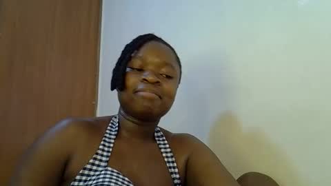 holy_ebony online show from 11, 5, 2026