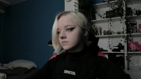 holy_mistresss online show from 28, 11, 2025