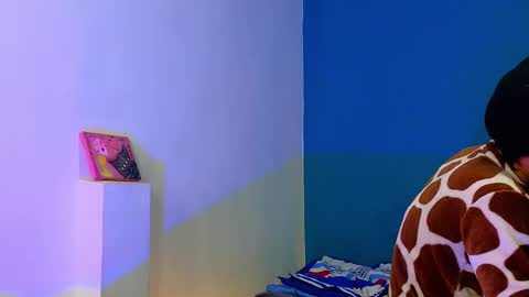      online show from 8, 2, 2025