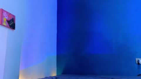      online show from 28, 2, 2025