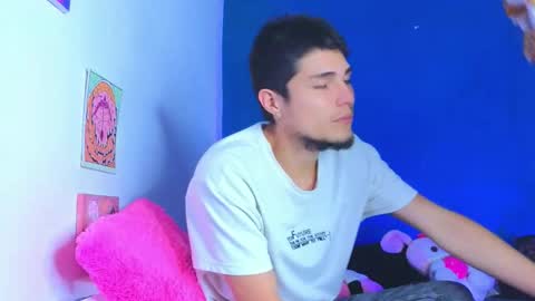      online show from 26, 10, 2025