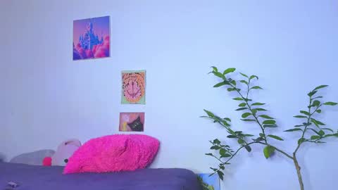 Snapshot of holy_taby_ chatting on 17, 5, 2026 online show from 17, 5, 2026