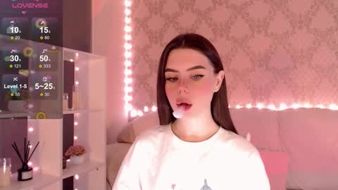 Mia online show from 14, 10, 2025