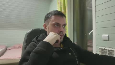 Snapshot of honesttojoy chatting on 18, 10, 2025 Henry online show from 18, 10, 2025