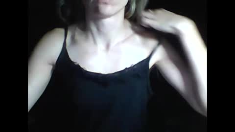 honey0bunny35 online show from 17, 12, 2024