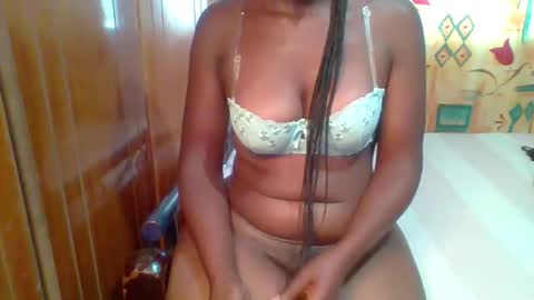 Snapshot of honey_beb chatting on 21, 2, 2025 honey_beb online show from 21, 2, 2025