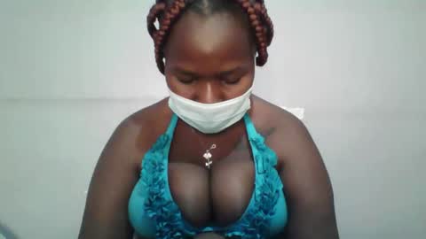 Snapshot of honey_beb chatting on 10, 9, 2025 honey_beb online show from 10, 9, 2025