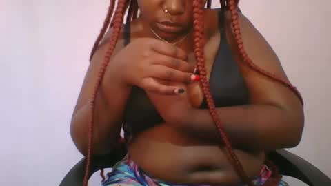 Snapshot of honey_beb chatting on 27, 9, 2025 honey_beb online show from 27, 9, 2025