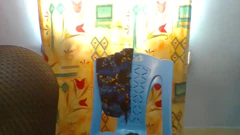 Snapshot of honey_beb chatting on 16, 12, 2025 honey_beb online show from 16, 12, 2025