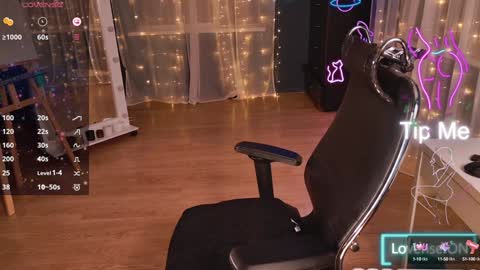 Snapshot of honey_buunny chatting on 20, 1, 2025 Kristina online show from 20, 1, 2025