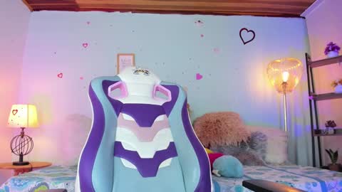 Snapshot of honey_fox01 chatting on 15, 12, 2024 HONEY online show from 15, 12, 2024