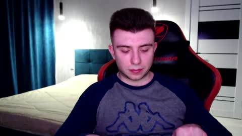 Snapshot of honey_furry chatting on 17, 12, 2024 Wolfy online show from 17, 12, 2024