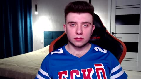 Snapshot of honey_furry chatting on 21, 12, 2024 Wolfy online show from 21, 12, 2024