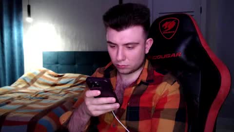 Snapshot of honey_furry chatting on 19, 2, 2025 Wolfy online show from 19, 2, 2025