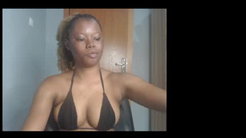 Snapshot of honey_juicydoll chatting on 9, 6, 2026 Sonia online show from 9, 6, 2026