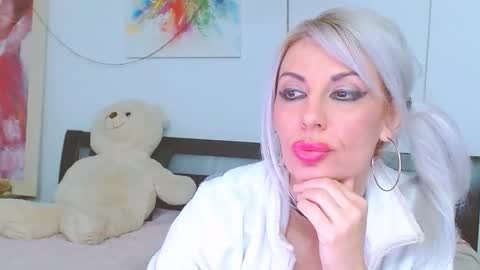 honey_lara online show from 3, 2, 2026