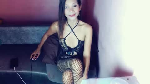 honey_mollyxx online show from 18, 10, 2025