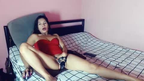 honey_mollyxx online show from 19, 11, 2025