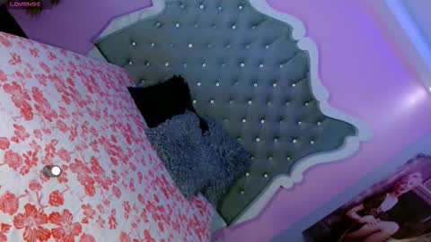 Snapshot of honey_moontsts chatting on 9, 3, 2026 honey_moontsts online show from 9, 3, 2026