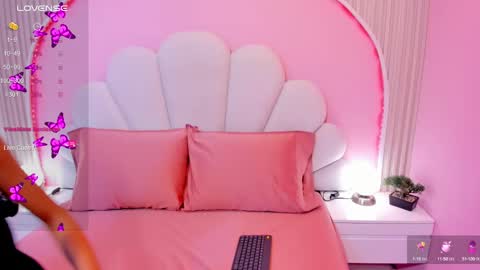 honey_sofii_ online show from 24, 2, 2025