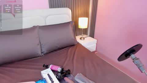 honey_sofii_ online show from 16, 12, 2025